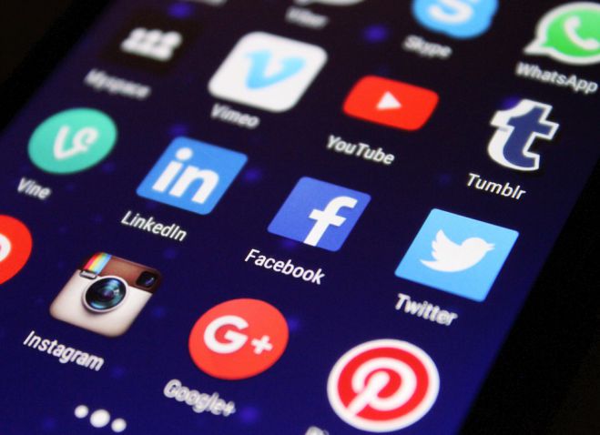 Το άγχος που προκαλούν τα social media μπορεί να οδηγήσει σε εξάρτηση από αυτά!