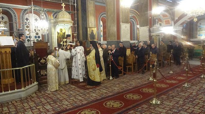 &Mu;έ&gamma;&alpha;&sigmaf; &Alpha;&rho;&chi;&iota;&epsilon;&rho;&alpha;&tau;&iota;&kappa;ό&sigmaf; &Epsilon;&sigma;&pi;&epsilon;&rho;&iota;&nu;ό&sigmaf; &tau;&eta;&sigmaf; &gamma;&iota;&omicron;&rho;&tau;ή&sigmaf; &tau;&omega;&nu; &Chi;&rho;&iota;&sigma;&tau;&omicron;&upsilon;&gamma;έ&nu;&nu;&omega;&nu; &sigma;&tau;&eta;&nu; &Tau;&rho;ί&pi;&omicron;&lambda;&eta;