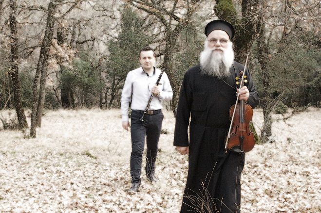 Βυτίνα - Ένα cd με παραδοσιακά τραγούδια από τον παπά Νικόλα Ντάβο! (vd)