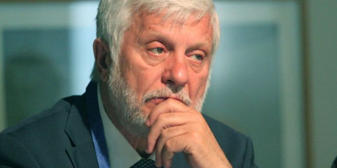 &Pi;έ&tau;&rho;&omicron;&sigmaf; &Tau;&alpha;&tau;&omicron;ύ&lambda;&eta;&sigmaf; | &Eta; &delta;&iota;&alpha;&chi;&epsilon;ί&rho;&iota;&sigma;&eta; &tau;&omega;&nu; έ&rho;&gamma;&omega;&nu; &Epsilon;&Sigma;&Pi;&Alpha; &tau;&eta;&sigmaf; &Pi;&epsilon;&rho;&iota;&phi;έ&rho;&epsilon;&iota;&alpha;&sigmaf; &Pi;&epsilon;&lambda;&omicron;&pi;&omicron;&nu;&nu;ή&sigma;&omicron;&upsilon; &beta;&rho;ί&sigma;&kappa;&epsilon;&tau;&alpha;&iota; &sigma;&tau;&omicron;&nu; &laquo;&alpha;&upsilon;&tau;ό&mu;&alpha;&tau;&omicron; &pi;&iota;&lambda;ό&tau;&omicron;&raquo;