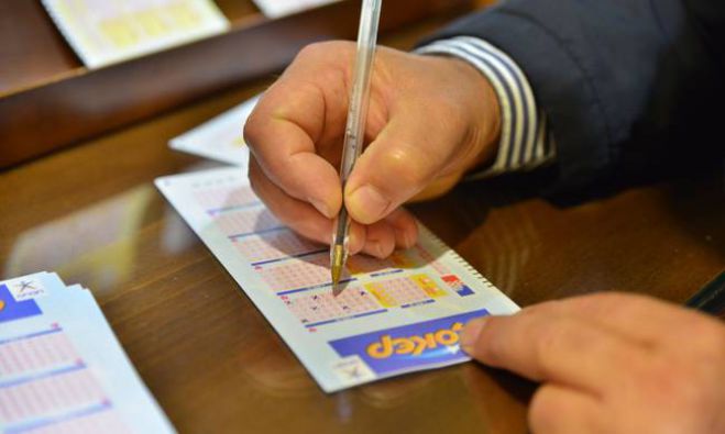 &Tau;&zeta;ό&kappa;&epsilon;&rho; | Έ&nu;&alpha;&sigmaf; &nu;&iota;&kappa;&eta;&tau;ή&sigmaf; &kappa;έ&rho;&delta;&iota;&sigma;&epsilon; 4.149.000 &euro;!