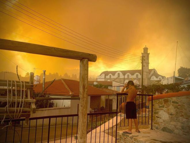 &Pi;&epsilon;&rho;&iota;&phi;&epsilon;&rho;&epsilon;&iota;&alpha;&kappa;ό &Sigma;&upsilon;&mu;&beta;&omicron;ύ&lambda;&iota;&omicron; &Pi;&epsilon;&lambda;&omicron;&pi;&omicron;&nu;&nu;ή&sigma;&omicron;&upsilon;: "&Eta; &Kappa;ύ&pi;&rho;&omicron;&sigmaf; &delta;&epsilon;&nu; &epsilon;ί&nu;&alpha;&iota; &mu;ό&nu;&eta;"