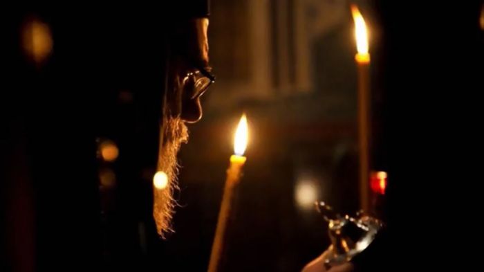 &Omicron; &Alpha;&rho;&chi;&iota;&mu;&alpha;&nu;&delta;&rho;ί&tau;&eta;&sigmaf; &Iota;ά&kappa;&omega;&beta;&omicron;&sigmaf; &Kappa;&alpha;&nu;ά&kappa;&eta;&sigmaf; &mu;&iota;&lambda;ά &gamma;&iota;&alpha; &tau;&eta; &Mu;&epsilon;&gamma;ά&lambda;&eta; &Tau;&epsilon;&sigma;&sigma;&alpha;&rho;&alpha;&kappa;&omicron;&sigma;&tau;ή (vd)