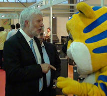 &Sigma;&epsilon; &pi;&omicron;&iota;&omicron;&nu; &epsilon;ί&pi;&epsilon; &omicron; &Tau;&alpha;&tau;&omicron;ύ&lambda;&eta;&sigmaf; &laquo;&Alpha;&nu; &epsilon;ί&sigma;&alpha;&iota; &Omicron;&lambda;&upsilon;&mu;&pi;&iota;&alpha;&kappa;ό&sigmaf;, &delta;&epsilon;&nu; &theta;&alpha; &tau;&alpha; &pi;ά&mu;&epsilon; &kappa;&alpha;&lambda;ά&raquo;; (video)