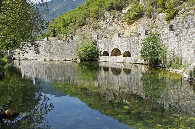 Έ&nu;&omega;&sigma;&eta; &Pi;&alpha;&tau;&rho;&iota;&omega;&tau;&iota;&kappa;ώ&nu; &Sigma;&omega;&mu;&alpha;&tau;&epsilon;ί&omega;&nu; &Phi;&alpha;&lambda;&alpha;&iota;&sigma;&iota;&omega;&tau;ώ&nu;: "Ό&chi;&iota;  &tau;&epsilon;&rho;ά&sigma;&tau;&iota;&alpha; &beta;&iota;&omicron;&mu;&eta;&chi;&alpha;&nu;&iota;&kappa;ά &pi;ά&rho;&kappa;&alpha; &sigma;&tau;&omicron; &lambda;&epsilon;&kappa;&alpha;&nu;&omicron;&pi;έ&delta;&iota;&omicron;. &Alpha;&upsilon;&tau;ή &delta;&epsilon;&nu; &epsilon;ί&nu;&alpha;&iota; &alpha;&nu;ά&pi;&tau;&upsilon;&xi;&eta;, &delta;&epsilon;&nu; &delta;ί&nu;&omicron;&upsilon;&nu; &theta;έ&sigma;&epsilon;&iota;&sigmaf; &epsilon;&rho;&gamma;&alpha;&sigma;ί&alpha;&sigmaf;"