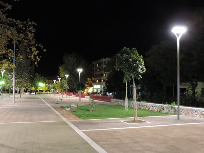 Ά&nu;&alpha;&psi;&alpha;&nu; &tau;&alpha; &phi;ώ&tau;&alpha; &sigma;&tau;&alpha; "&Omicron;&upsilon;&zeta;ά&kappa;&iota;&alpha;" &tau;&eta;&sigmaf; &Kappa;&alpha;&lambda;&alpha;&mu;ά&tau;&alpha;&sigmaf;!