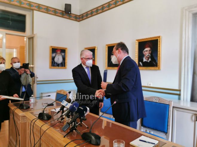 &Nu;ί&kappa;&alpha;&sigmaf; &sigma;&epsilon; &Lambda;&upsilon;&kappa;&omicron;&upsilon;&rho;έ&nu;&tau;&zeta;&omicron;: "&Nu;&alpha; &upsilon;&pi;&alpha;&chi;&theta;&epsilon;ί &kappa;&alpha;&iota; &eta; &Kappa;&omicron;&rho;&iota;&nu;&theta;ί&alpha; &sigma;&tau;&omicron; &upsilon;&pi;&omicron;&kappa;&alpha;&tau;ά&sigma;&tau;&eta;&mu;&alpha; &Tau;&rho;ί&pi;&omicron;&lambda;&eta;&sigmaf; &tau;&omicron;&upsilon; &Epsilon;&Lambda;&Gamma;&Alpha;, &alpha;&nu;&tau;ί &tau;&eta;&sigmaf; &Pi;ά&tau;&rho;&alpha;&sigmaf;"