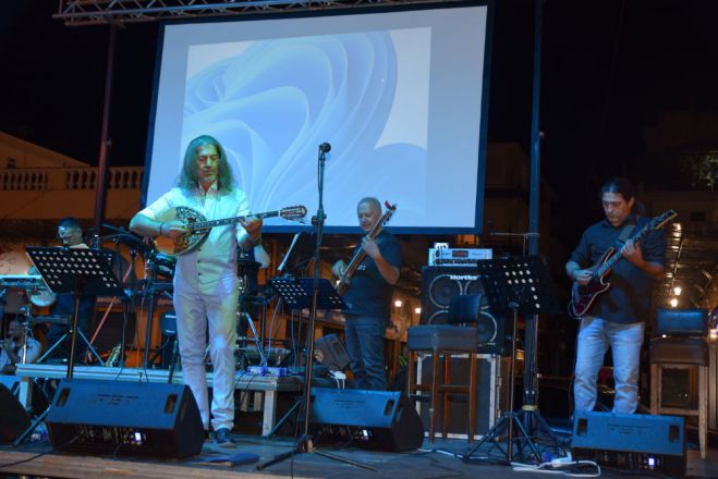 &laquo;&Alpha;&pi;ό &tau;&omicron; &chi;&theta;&epsilon;&sigmaf;&hellip; &sigma;&tau;&omicron; &sigma;ή&mu;&epsilon;&rho;&alpha;&raquo; | &Mu;&iota;&alpha; &pi;&omicron;&lambda;&iota;&tau;&iota;&sigma;&tau;&iota;&kappa;ή &epsilon;&kappa;&delta;ή&lambda;&omega;&sigma;&eta; &Epsilon;&pi;&iota;&mu;&epsilon;&lambda;&eta;&tau;&eta;&rho;ί&omicron;&upsilon; &Alpha;&rho;&kappa;&alpha;&delta;ί&alpha;&sigmaf; &mu;&epsilon; &sigma;&upsilon;&mu;&beta;&omicron;&lambda;&iota;&kappa;ό &chi;&alpha;&rho;&alpha;&kappa;&tau;ή&rho;&alpha;