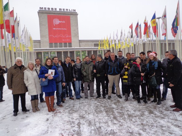 &Alpha;&gamma;&rho;ό&tau;&epsilon;&sigmaf; &alpha;&pi;ό &tau;&omicron; &Delta;ή&mu;&omicron; &Tau;&rho;ί&pi;&omicron;&lambda;&eta;&sigmaf; &sigma;&epsilon; &delta;&iota;&epsilon;&theta;&nu;ή έ&kappa;&theta;&epsilon;&sigma;&eta; &phi;&rho;&omicron;ύ&tau;&omega;&nu; &kappa;&alpha;&iota; &lambda;&alpha;&chi;&alpha;&nu;&iota;&kappa;ώ&nu;, &sigma;&tau;&omicron; &Beta;&epsilon;&rho;&omicron;&lambda;ί&nu;&omicron; (&epsilon;&iota;&kappa;ό&nu;&epsilon;&sigmaf;)