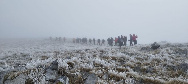 ΣΑΟΟ | Ανάβαση στην κορυφή της Οστρακίνας και κοπή πίτας με δριμύ ψύχος και ομίχλη! (εικόνες)