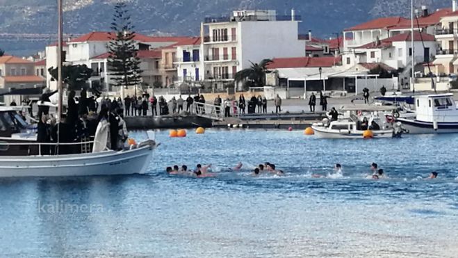 Τα Άγια Θεοφάνεια στο Παράλιο Άστρος (εικόνες - βίντεο)