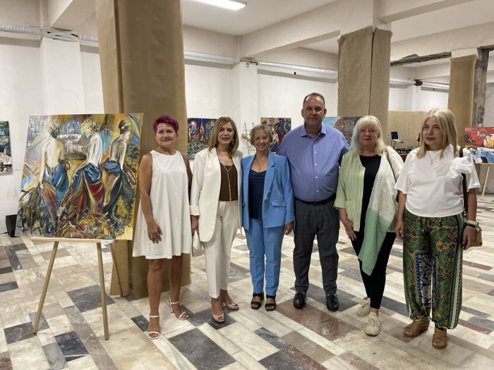 Λαγκάδια | Εγκαινιάστηκε η έκθεση ζωγραφικής της Κωνσταντίνας Νικήτα - Κρατημένου «La vita è bella» (εικόνες)