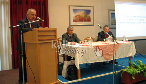 &Eta;&mu;&epsilon;&rho;ί&delta;&alpha; &tau;&omicron;&upsilon; &Epsilon;&Lambda;.&Iota;.&Sigma;.&Mu;&Epsilon;. &sigma;&tau;&eta;&nu; &Tau;&rho;ί&pi;&omicron;&lambda;&eta;: &laquo;&Pi;ό&theta;&omicron;&sigmaf; ό&lambda;&omega;&nu; &mu;&alpha;&sigmaf; &nu;&alpha; &delta;&omicron;ύ&mu;&epsilon; &tau;&eta;&nu; &Pi;&alpha;&tau;&rho;ί&delta;&alpha; &nu;&alpha; &mu;&epsilon;&gamma;&alpha;&lambda;&omicron;&upsilon;&rho;&gamma;&epsilon;ί &kappa;&alpha;&iota; &pi;ά&lambda;&iota;&raquo; (&epsilon;&iota;&kappa;ό&nu;&epsilon;&sigmaf;)