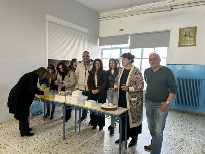 Κοπή πρωτοχρονιάτικης πίτας του Συλλόγου Γονέων και Κηδεμόνων του Γυμνασίου και Λυκείου Βυτίνας (εικόνες)