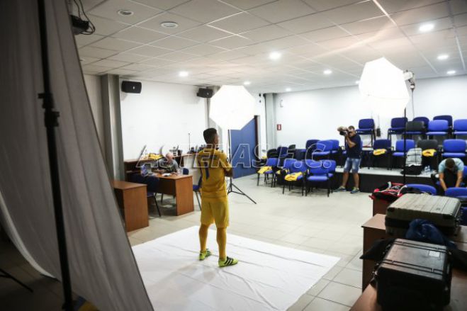 Η επίσημη φωτογράφιση του Αστέρα - Δείτε εικόνες από το backstage!
