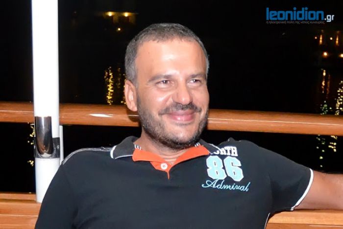 &Omicron; &Mu;&iota;&chi;ά&lambda;&eta;&sigmaf; &Sigma;&omega;&tau;&eta;&rho;ό&pi;&omicron;&upsilon;&lambda;&omicron;&sigmaf; &gamma;&iota;&alpha; &alpha;&nu;&tau;&iota;&delta;ή&mu;&alpha;&rho;&chi;&omicron;&sigmaf; &Tau;&upsilon;&rho;&omicron;ύ