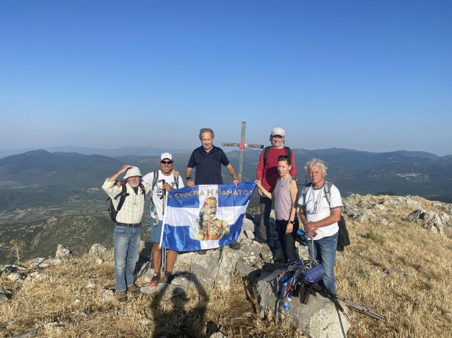&Eta; &alpha;&nu;ά&beta;&alpha;&sigma;&eta; &tau;&omicron;&upsilon; &Sigma;&Alpha;&Omicron;&Omicron; &sigma;&tau;&eta;&nu; &kappa;&omicron;&rho;&upsilon;&phi;ή &tau;&eta;&sigmaf; &Epsilon;&pi;ά&nu;&omega;&nbsp;&Chi;&rho;έ&pi;&alpha;&sigmaf; (&epsilon;&iota;&kappa;ό&nu;&epsilon;&sigmaf;)