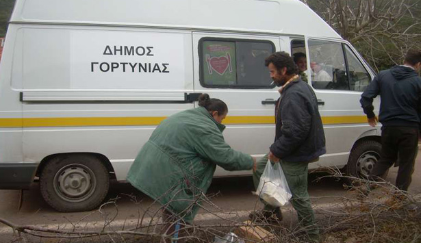 627 οικογένειες με χαμηλό εισόδημα στη Γορτυνία πήραν δωρεάν τρόφιμα