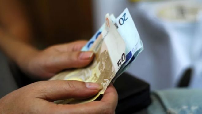 Κοινωνικό μέρισμα: Ποιοι θα δουν 250 ευρώ στον λογαριασμό τους μέσα στις επόμενες ημέρες