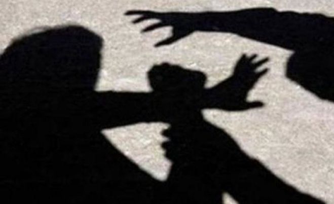 Ά&nu;&delta;&rho;&alpha;&sigmaf; &tau;&rho;&alpha;&upsilon;&mu;ά&tau;&iota;&sigma;&epsilon; &mu;&epsilon; &mu;&alpha;&chi;&alpha;ί&rho;&iota; &mu;&iota;&alpha; 79&chi;&rho;&omicron;&nu;&eta; &gamma;&upsilon;&nu;&alpha;ί&kappa;&alpha; &sigma;&tau;&eta; &Mu;&epsilon;&sigma;&sigma;&eta;&nu;ί&alpha;