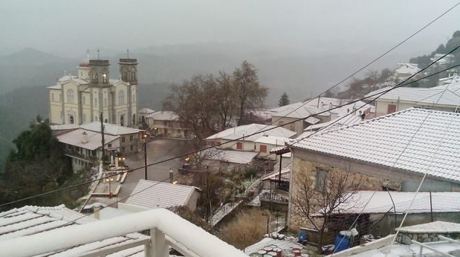 &Tau;&omicron; ... έ&sigma;&tau;&rho;&omega;&sigma;&epsilon; &tau;&omicron; &pi;&rho;&omega;ί &sigma;&tau;&eta;&nu; &Pi;&iota;ά&nu;&alpha;! (&epsilon;&iota;&kappa;ό&nu;&epsilon;&sigmaf;)