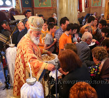 &Eta; &gamma;&iota;&omicron;&rho;&tau;ή &tau;&omicron;&upsilon; &Alpha;&gamma;ί&omicron;&upsilon; &Nu;&iota;&kappa;&omicron;&lambda;ά&omicron;&upsilon; &sigma;&tau;&omicron; &Kappa;ά&psi;&iota;&alpha; (&epsilon;&iota;&kappa;ό&nu;&epsilon;&sigmaf;)