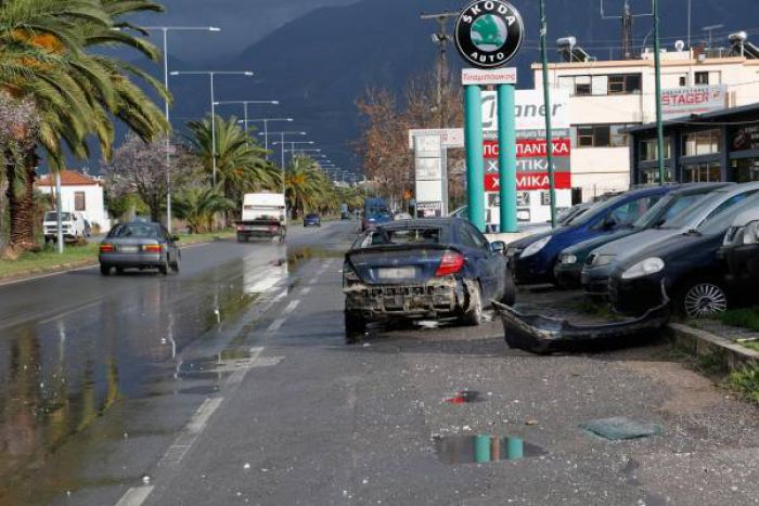 Τροχαίο με τραυματισμό ποδηλάτη στη Νέα Είσοδο Καλαμάτας