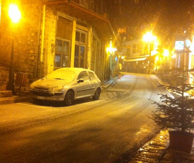 Εικόνες από τα χιόνια στη Δημητσάνα!