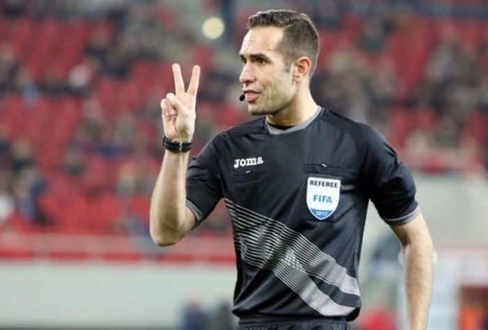 &Omicron; &Pi;&alpha;&pi;&alpha;&pi;έ&tau;&rho;&omicron;&upsilon; &sigma;&phi;&upsilon;&rho;ί&zeta;&epsilon;&iota; &tau;&omicron; &mu;&alpha;&tau;&sigmaf; "&Alpha;&sigma;&tau;έ&rho;&alpha;&sigmaf; - &Omicron;&lambda;&upsilon;&mu;&pi;&iota;&alpha;&kappa;ό&sigmaf;"