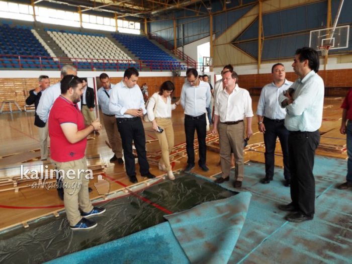 &Kappa;&lambda;&iota;&mu;ά&kappa;&iota;&omicron; &tau;&eta;&sigmaf; &Nu;&Delta; &sigma;&tau;&eta;&nu; &pi;&lambda;&eta;&gamma;&omega;&mu;έ&nu;&eta; &Alpha;&rho;&kappa;&alpha;&delta;ί&alpha; &ndash; &Epsilon;ί&delta;&alpha;&nu; &mu;&epsilon; &tau;&alpha; &mu;ά&tau;&iota;&alpha; &tau;&omicron;&upsilon;&sigmaf; &tau;&alpha; &sigma;&upsilon;&nu;&tau;&rho;ί&mu;&mu;&iota;&alpha; &sigma;&epsilon; &Mu;&epsilon;&gamma;&alpha;&lambda;ό&pi;&omicron;&lambda;&eta; &kappa;&alpha;&iota; &Mu;&alpha;&nu;&tau;&iota;&nu;&epsilon;ί&alpha; (vd)