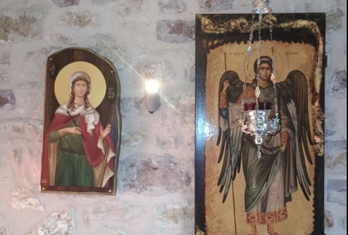 &Theta;&upsilon;&rho;&alpha;&nu;&omicron;ί&xi;&iota;&alpha; &Nu;&alpha;&omicron;ύ &sigma;ή&mu;&epsilon;&rho;&alpha; &sigma;&tau;&alpha; &Tau;&rho;ό&pi;&alpha;&iota;&alpha;
