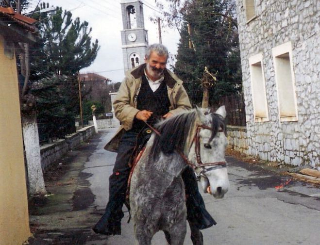 Ο Σύλλογος των Απανταχού Νυμφασίων “Η Αγία Τριάς” για τον θάνατο του Κώστα Κουντάνη