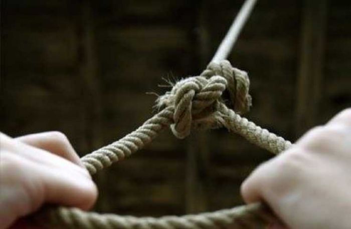 Πάτρα | Άνδρας βρέθηκε κρεμασμένος στο μπάνιο του σπιτιού του