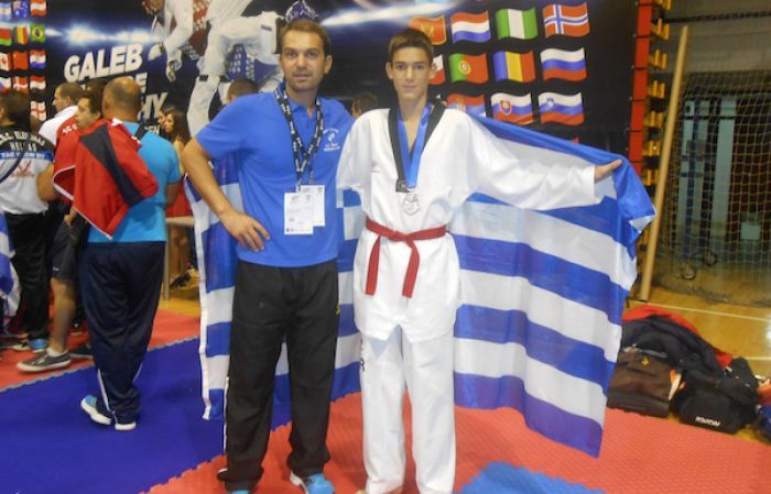 &Alpha;.&Sigma;. &laquo;&Alpha;&rho;&kappa;ά&sigmaf;&raquo;:  &Delta;&iota;&epsilon;&theta;&nu;ή&sigmaf; &delta;&iota;ά&kappa;&rho;&iota;&sigma;&eta; &gamma;&iota;&alpha; &tau;&omicron;&nu; &Tau;&rho;&iota;&alpha;&nu;&tau;ά&phi;&upsilon;&lambda;&lambda;&omicron; &Kappa;&omega;&nu;&sigma;&tau;&alpha;&nu;&tau;ά!