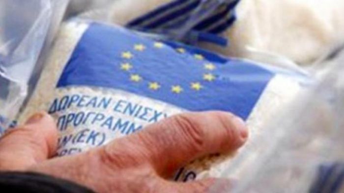 Διανομή τροφίμων σε απόρους της Νότιας Κυνουρίας