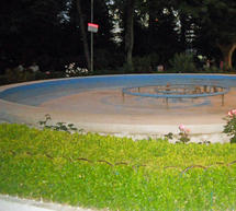 &Gamma;&iota;&alpha;&tau;ί &delta;&epsilon;&nu; &lambda;&epsilon;&iota;&tau;&omicron;&upsilon;&rho;&gamma;&epsilon;ί &tau;&omicron; &sigma;&iota;&nu;&tau;&rho;&iota;&beta;ά&nu;&iota; &sigma;&tau;&omicron; &pi;&alpha;&nu;έ&mu;&omicron;&rho;&phi;&omicron; &pi;ά&rho;&kappa;&omicron; &tau;&omega;&nu; &phi;&iota;&lambda;&omicron;&delta;έ&nu;&delta;&rho;&omega;&nu; &sigma;&tau;&eta;&nu; &Tau;&rho;ί&pi;&omicron;&lambda;&eta;;