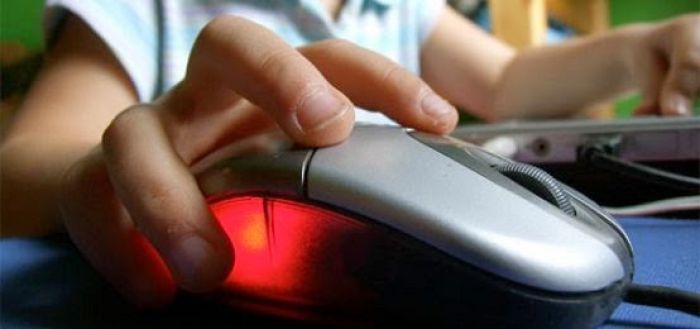 Ηλεκτρονικοί υπολογιστές από το ΕΠΑΛ Άστρους στο Γυμνάσιο Αγίου Ανδρέα