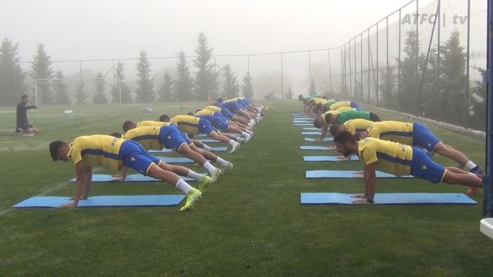 &Tau;&alpha; &pi;&lambda;ά&nu;&alpha; &alpha;&pi;ό &tau;&eta;&nu; &pi;&rho;&omega;&iota;&nu;ή &pi;&rho;&omicron;&pi;ό&nu;&eta;&sigma;&eta; &tau;&omicron;&upsilon; &Alpha;&sigma;&tau;έ&rho;&alpha;! (vd)