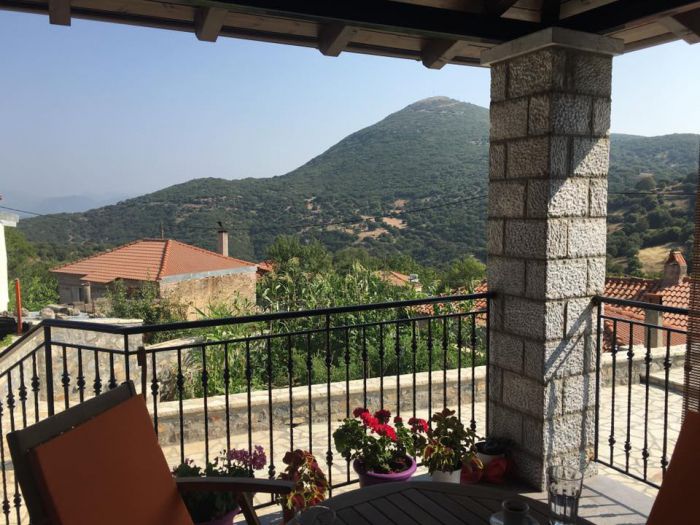 &Eta; ... &Gamma;&omicron;&rho;&tau;&upsilon;&nu;&iota;&alpha;&kappa;ή "&kappa;&alpha;&lambda;&eta;&mu;έ&rho;&alpha;" &tau;&omicron;&upsilon; &Omicron;&delta;&upsilon;&sigma;&sigma;έ&alpha;!