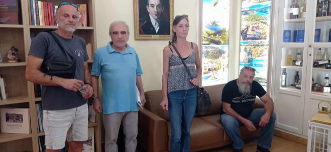 Παλαβίδου, Μπάρμπας, Καπαράκης και Καραμήτζος επιχειρηματολογούν ενάντια στις ανεμογεννήτριες στο Μαίναλο (vd)