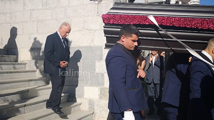 Ο συγκλονιστικός επικήδειος του Τάσου Κακλαμάνου: "Πώς να δεχτούμε ότι έφυγες; Να έρχεσαι στον ύπνο μας και να μας καθοδηγείς"