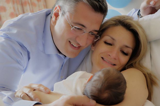 Γονείς έγιναν ο Απόστολος Τζιτζικώστας και η σύζυγός του, Ελεάνα Βλάχου (από την Τρίπολη)!