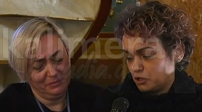 &Delta;ά&kappa;&rho;&upsilon;&sigma;&epsilon; ό&lambda;&eta; &eta; &Epsilon;&lambda;&lambda;ά&delta;&alpha; &mu;&epsilon; &tau;&alpha; &lambda;ό&gamma;&iota;&alpha; &tau;&eta;&sigmaf; &mu;ά&nu;&alpha;&sigmaf; &tau;&omicron;&upsilon; &Mu;ά&rho;&iota;&omicron;&upsilon;: &laquo;&Alpha;&gamma;ό&rho;&iota; &mu;&omicron;&upsilon; &gamma;&lambda;&upsilon;&kappa;ό, &alpha;&sigma;&tau;έ&rho;&iota; &tau;&eta;&sigmaf; &psi;&upsilon;&chi;ή&sigmaf; &mu;&omicron;&upsilon;, ό&sigma;&omicron; &alpha;&nu;&alpha;&pi;&nu;έ&omega; &delta;&epsilon;&nu; &theta;&alpha; &sigma;&epsilon; &xi;&epsilon;&chi;ά&sigma;&omega; &pi;&omicron;&tau;έ&raquo; (vd)