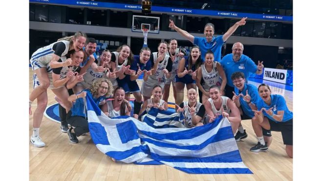 &Mu;&pi;ά&sigma;&kappa;&epsilon;&tau; - &Epsilon;&upsilon;&rho;&omega;&pi;&alpha;ϊ&kappa;ό U20 | &Eta; &Epsilon;&theta;&nu;&iota;&kappa;ή &Nu;έ&omega;&nu; &Gamma;&upsilon;&nu;&alpha;&iota;&kappa;ώ&nu; &mu;&epsilon; &tau;&eta;&nu; &Mu;ά&gamma;&kappa;&lambda;&alpha;&rho;&eta; &alpha;&pi;ό &tau;&eta;&nu; &Tau;&rho;ί&pi;&omicron;&lambda;&eta; &epsilon;&pi;έ&sigma;&tau;&rho;&epsilon;&psi;&epsilon; &sigma;&tau;&eta;&nu; &Alpha;&rsquo; &Kappa;&alpha;&tau;&eta;&gamma;&omicron;&rho;ί&alpha; (&epsilon;&iota;&kappa;ό&nu;&epsilon;&sigmaf;)