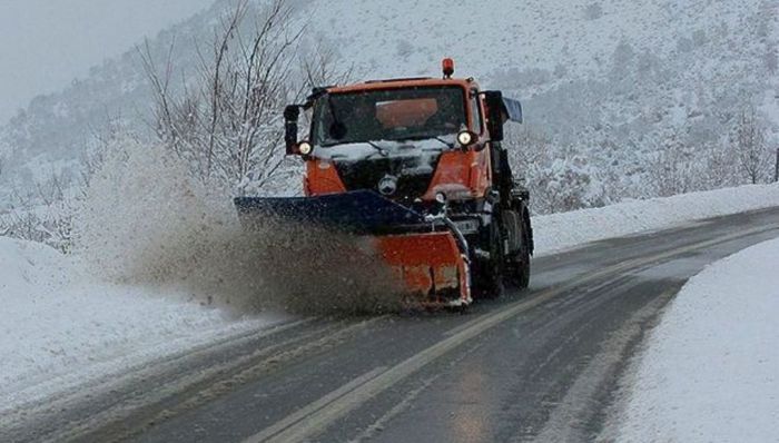 Τα εκχιονιστικά του Δήμου Γορτυνίας κράτησαν ανοιχτή την εθνική οδό «Τρίπολης – Πύργου»