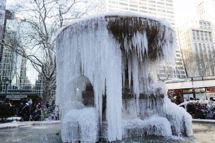 &Sigma;&upsilon;&nu;&epsilon;&chi;ί&zeta;&epsilon;&tau;&alpha;&iota; &tau;&omicron; &pi;&omicron;&lambda;&iota;&kappa;ό &psi;ύ&chi;&omicron;&sigmaf; &sigma;&tau;&iota;&sigmaf; &Eta;&Pi;&Alpha; | &Pi;ά&gamma;&omega;&sigma;&alpha;&nu; &mu;έ&chi;&rho;&iota; &kappa;&alpha;&iota; &tau;&alpha; &sigma;&upsilon;&nu;&tau;&rho;&iota;&beta;ά&nu;&iota;&alpha;!
