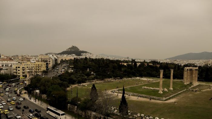 Καλλιάνος: "Σκόνη μέχρι το Μ. Σάββατο - Υψηλές για την εποχή οι θερμοκρασίες"