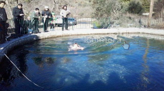 Αγιασμός των υδάτων και στην Κοντοβάζαινα Γορτυνίας (εικόνες)!