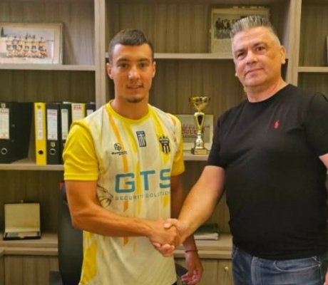 Στον Πανθυρεατικό ο Σέρβος επιθετικός Petar Gojkovic