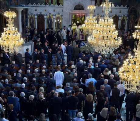 Το τελευταίο αντίο στον Νίκο Ταγαρά – Ο επικήδειος του Δημήτρη Πτωχού: «Η μνήμη σου θα φωτίζει τον τόπο που αγάπησες»